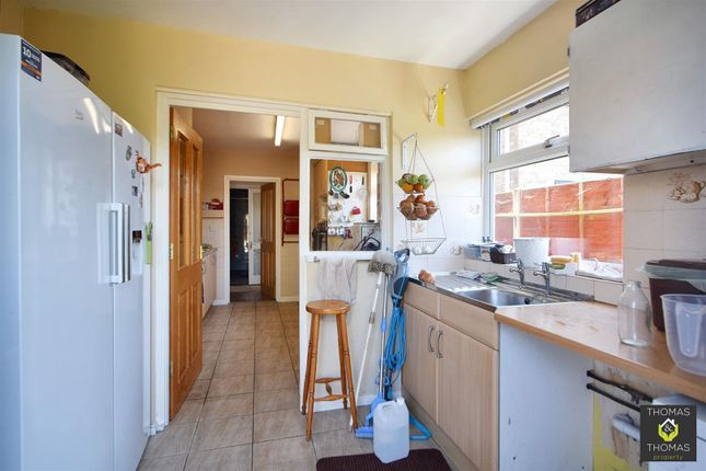 97, Innsworth Lane, Gloucester photo 4