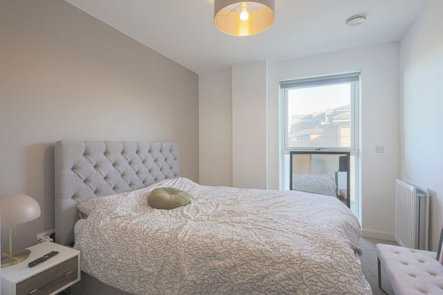 Flat for sale in Artillery Place, Woolwich