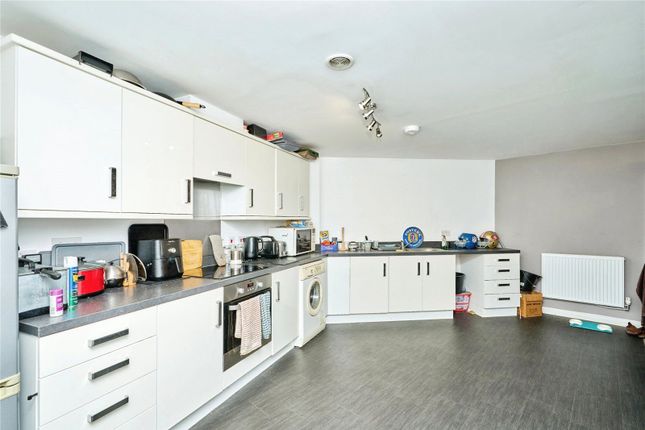 Apartment 5, Quay House, 24, Church Path, Isle of Wight photo 3