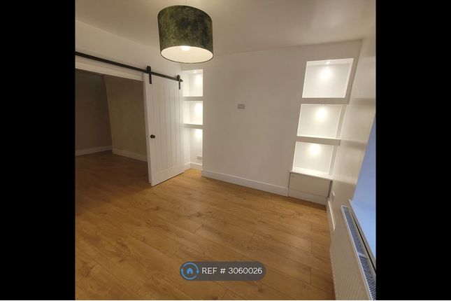 Gwendoline Street, Treherbert, Treorchy photo 5