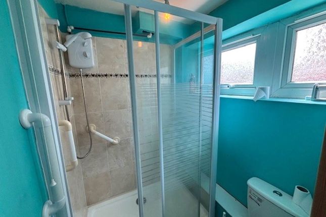 32 Oldroyd Ave, Grimethorpe photo 5