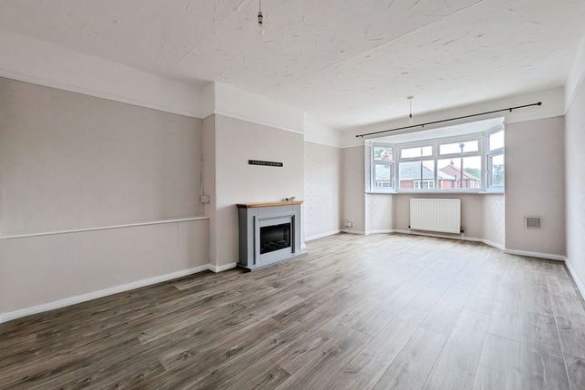 213, Silver Lonnen, Newcastle Upon Tyne photo 3