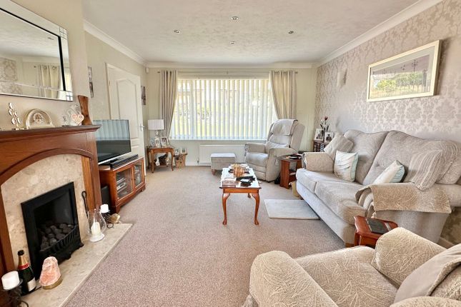 6, Monterey Gardens, Bexhill-on-Sea photo 4