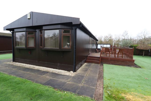 Thumbnail Mobile/park home for sale in Torksey Lock, Lincoln