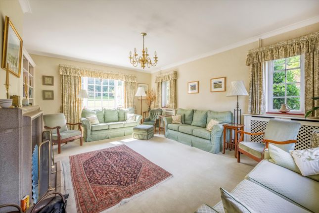 Woodland Rise, Sevenoaks photo 3