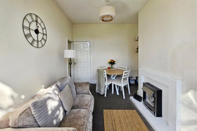 46, Well Street, Staffordshire Moorlands photo 4