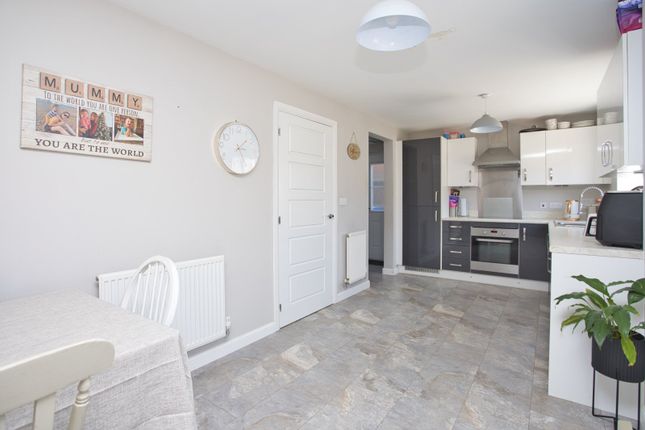 20, Holm Oak Walk, Deal photo 4