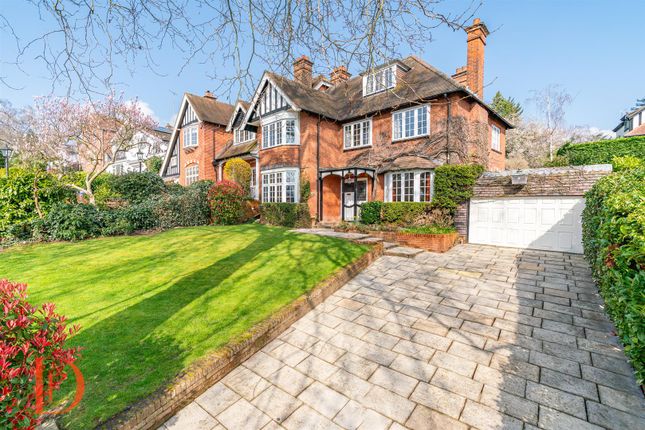 Property for sale in Upper Park, Loughton