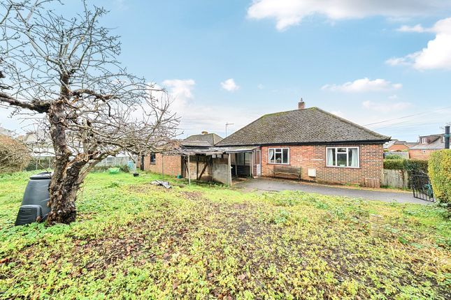 15, Tynley Grove, Guildford photo 2