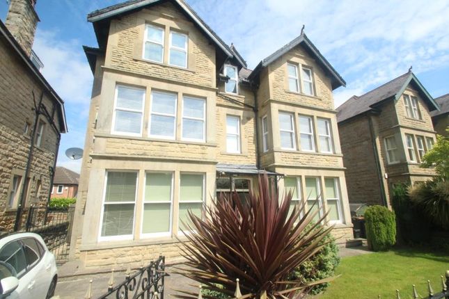 Thumbnail Flat to rent in South Drive, Harrogate