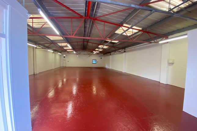 Thumbnail Warehouse to let in Heol Vastre, Newtown