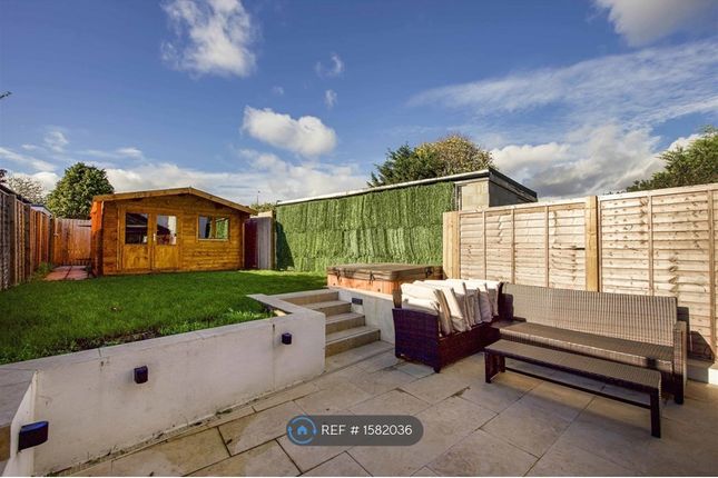 Whitton Dene, Isleworth photo 2