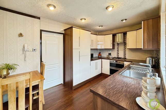 37 Rudyard Drive, Darwen photo 3