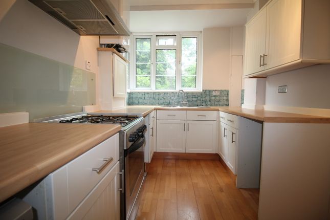 Flat to rent in Briar Court, London Road, Cheam