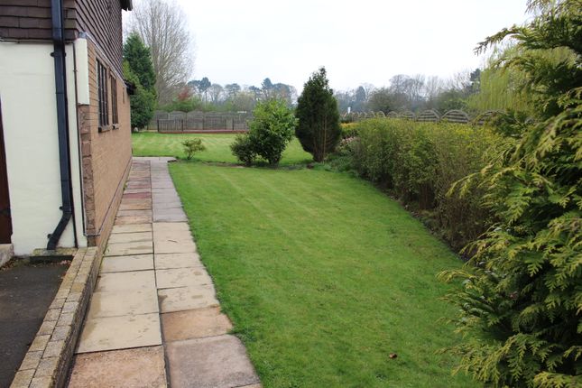 Property history - 229 Castlecroft Road, Finchfield, Wolverhampton WV3