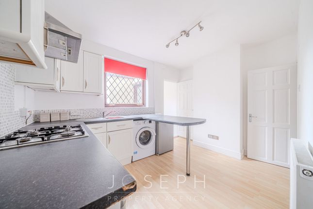88 Wallace Road, Ipswich photo 3
