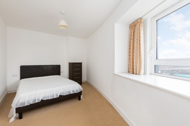 36, Tarves Way, Greenwich photo 4