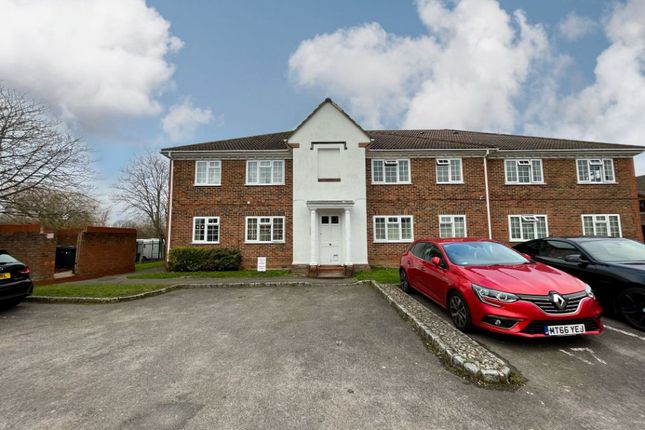 Thumbnail Flat to rent in Kingfisher Walk, Ash, Aldershot