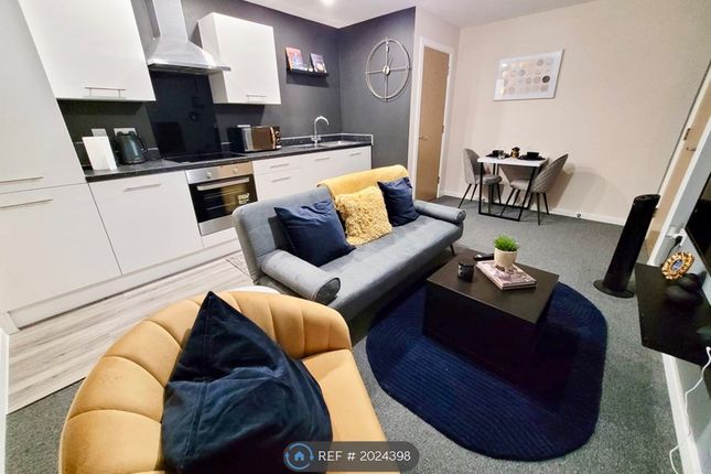 Thumbnail Flat to rent in Sandringham House, Salford