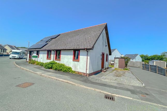 Semi-detached bungalow for sale in Llain Drigarn, Crymych