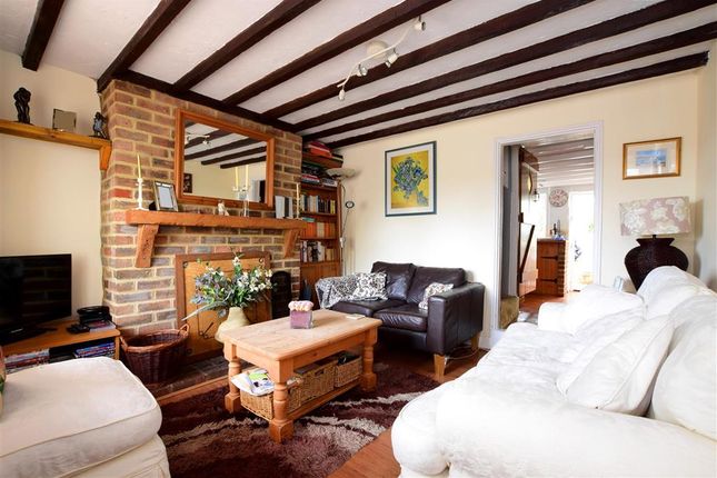 Lower Street Pulborough West Sussex Rh20 2 Bedroom Semi