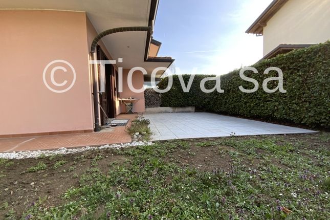 Thumbnail Villa for sale in 22020, Faloppio, Italy