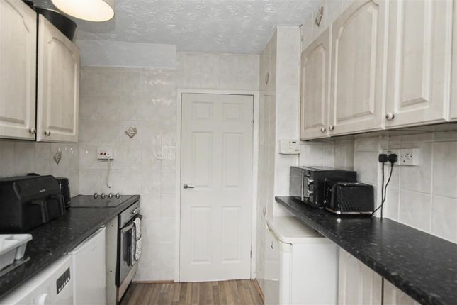 70, Longdales, Lanark photo 4