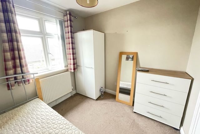 Thumbnail Shared accommodation to rent in Stanford Road, Luton