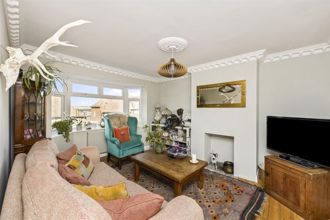 34, Westfield Crescent, Brighton photo 2