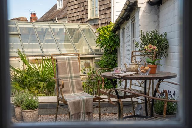 Pear Tree Cottage, Surrey Street, Arundel photo 2