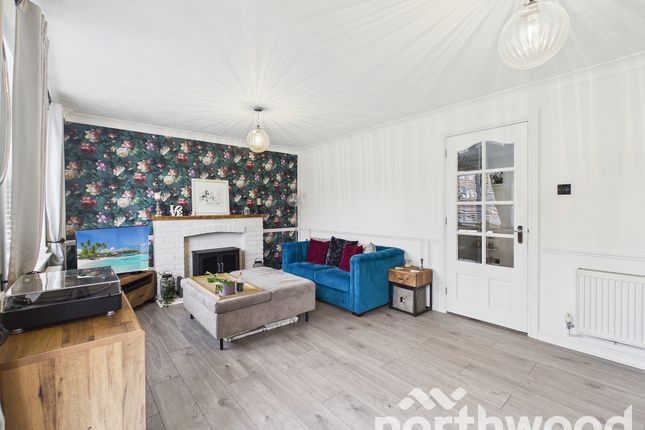 65, Viburnum Close, Ashford photo 5