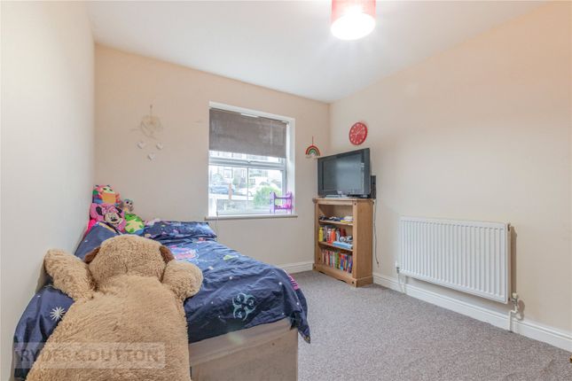 End terrace house for sale in Orchard Street West, Longwood, Huddersfield, West Yorkshire