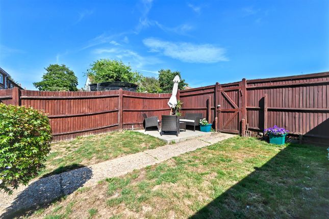 21, Ranworth Close, Eastbourne photo 4