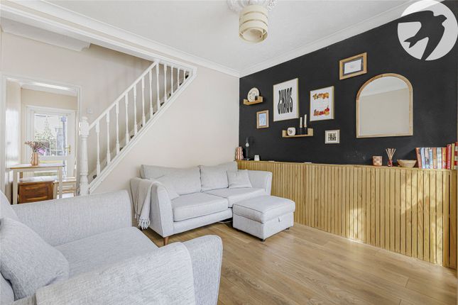 7, Stanley Road, Kent photo 3