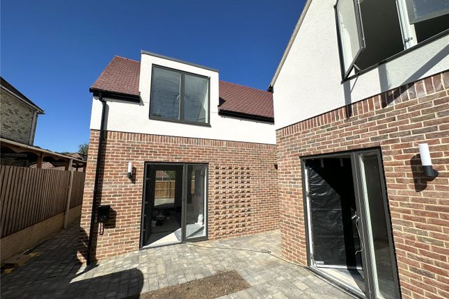 Thumbnail Detached house to rent in Mill End Close, Cambridge, Cambridgeshire