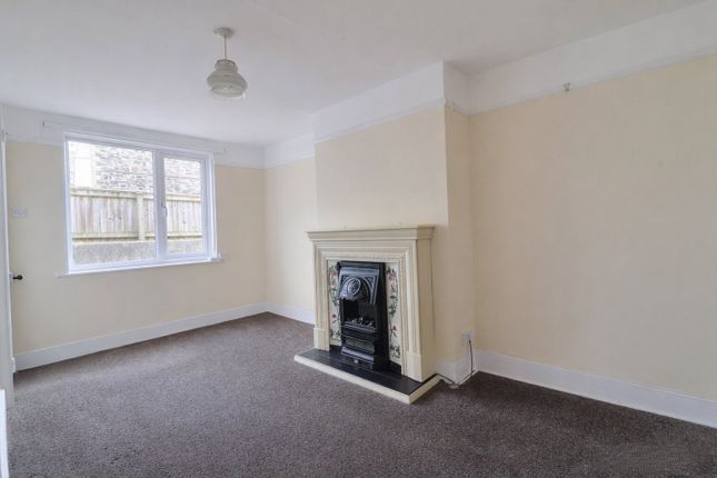 3 Lynn Terrace Stonemans Lane, Torrington Devon, Devon photo 2