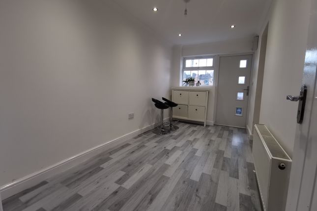 Flat to rent in Mile Road, Bedford