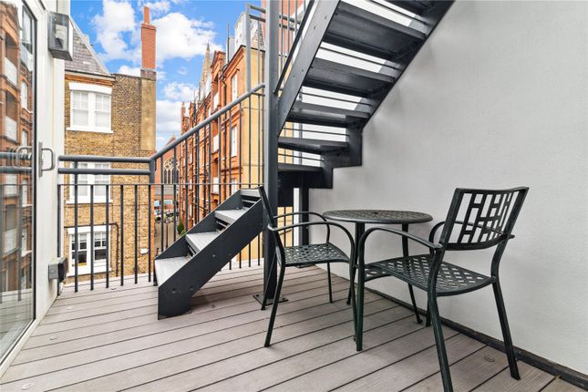 Terraced house for sale in Limerston Street, London