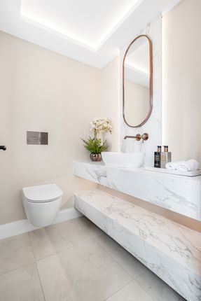 1 Ralliwood Road, Ashtead photo 4