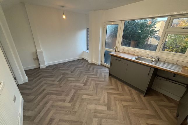 3 Pegroy Grove, Stoke-On-Trent photo 5