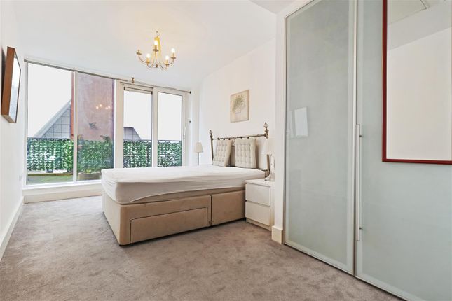 Thumbnail Flat for sale in Praed Street, London