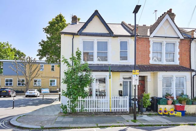 Thumbnail Property to rent in Geraldine Road, Strand On The Green, London