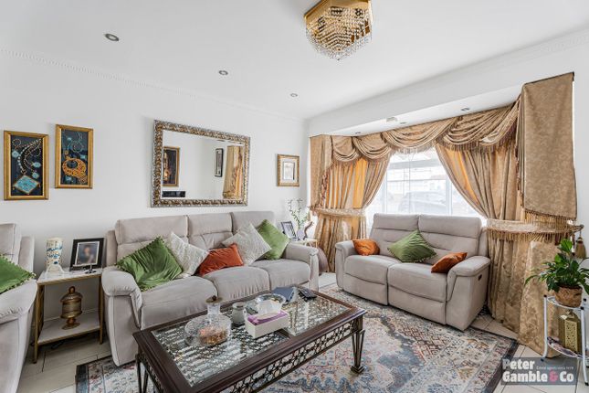 245, Bilton Road, Greenford photo 2