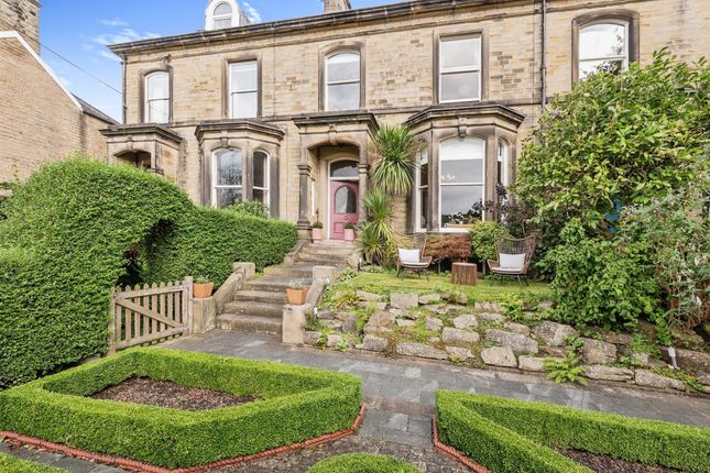 Thumbnail Terraced house for sale in Greenfield Road, Holmfirth