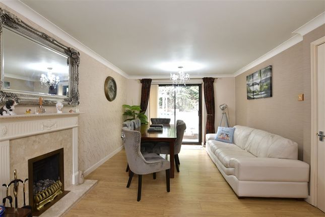 Lounge / Dining Room