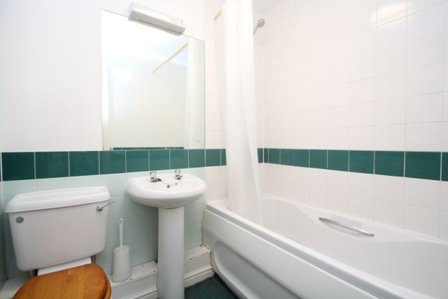 Flat 25, Purley photo 4