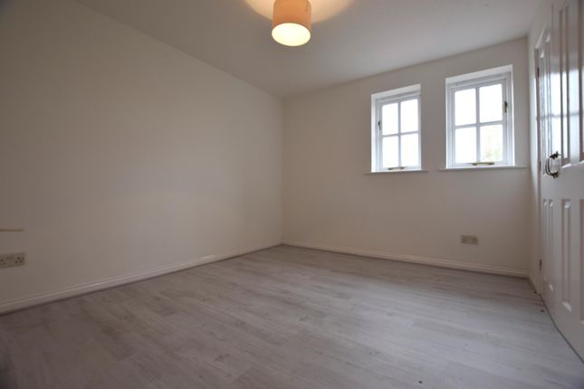 141, Hadley Grange, HARLOW photo 4