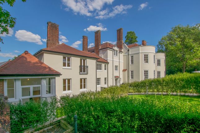 Thumbnail Flat to rent in Kingsmoor House, Essex