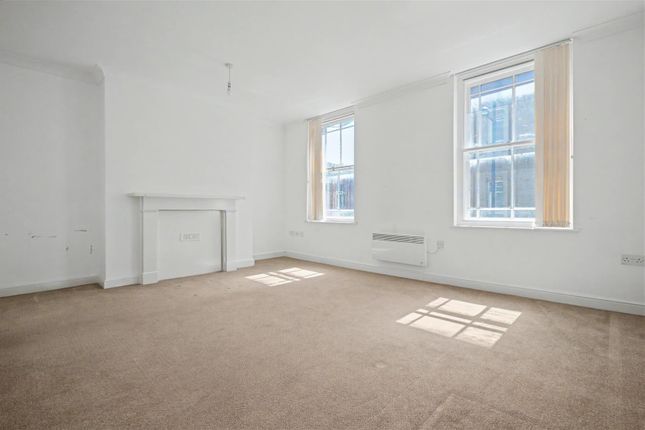 Flat 1, 35a St. Giles Street, Northampton photo 4
