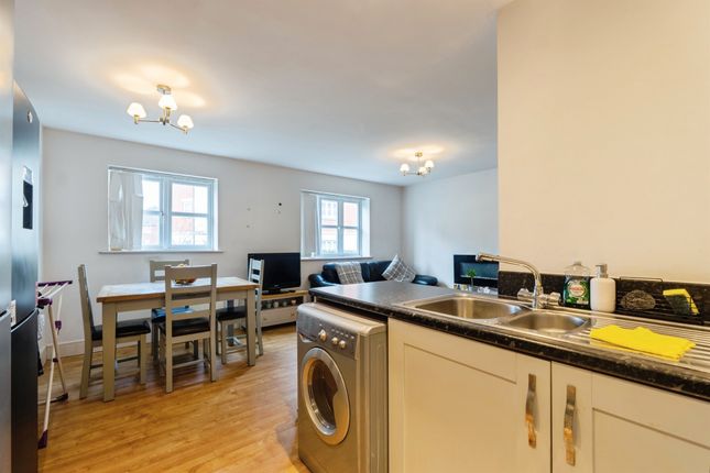 Flat 1, Halford House, 52, Carty Road, LEICESTER photo 3